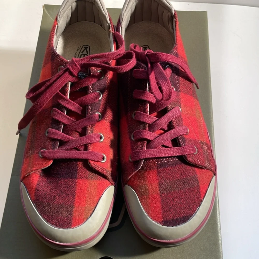 Keen NWOT Wool Fleece Plaid Elsa Sneaker - Picture 3 of 4